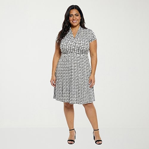 24seven Comfort Apparel Womens Plus V Neck Short Sleeve Geometric A-Line Dress, 2x, Black 24seven Comfort Apparel Womens Plus V Neck Short Sleeve Geometric A-Line Dress, 2x, Black