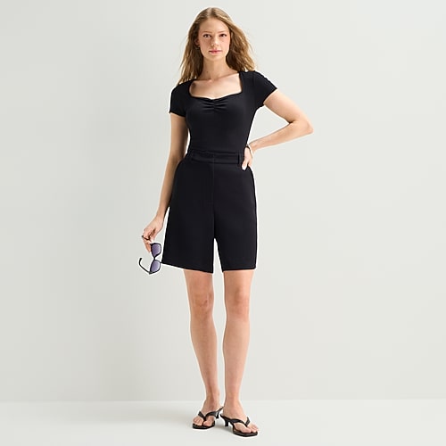 A.N.A Crepe Womens Mid Rise Pleated Short, 4, Black A.N.A Crepe Womens Mid Rise Pleated Short, 4, Black