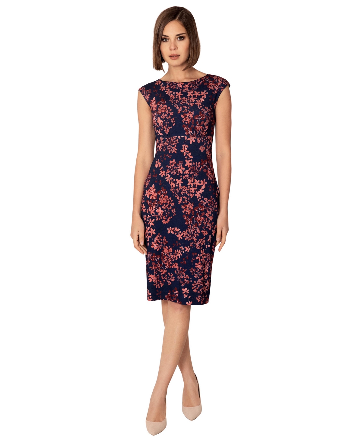 Alie Street London Women’s Sculpted Boatneck Floral Shift Dress – Bronzed blooms Alie Street London Women’s Sculpted Boatneck Floral Shift Dress – Bronzed blooms