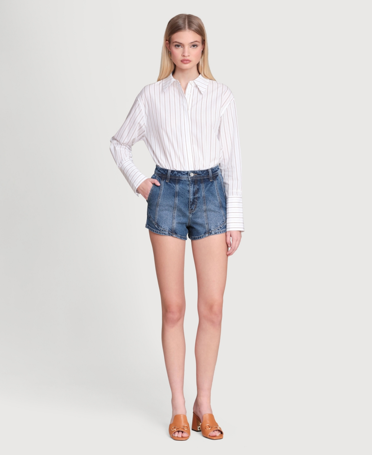 Avec Les Filles Women’s High-Low Rise Denim Shorts – Dark Blue Wash Avec Les Filles Women’s High-Low Rise Denim Shorts – Dark Blue Wash