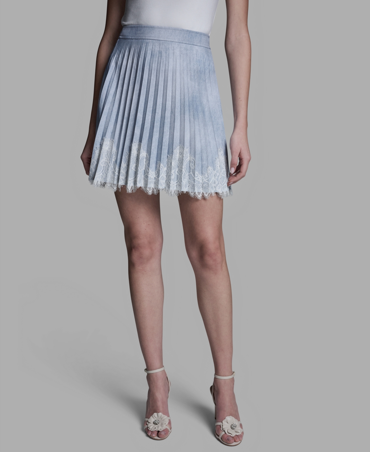 Bcbg Women’s Lace Trim Pleated Mini Skirt – Pale Denim Multi
