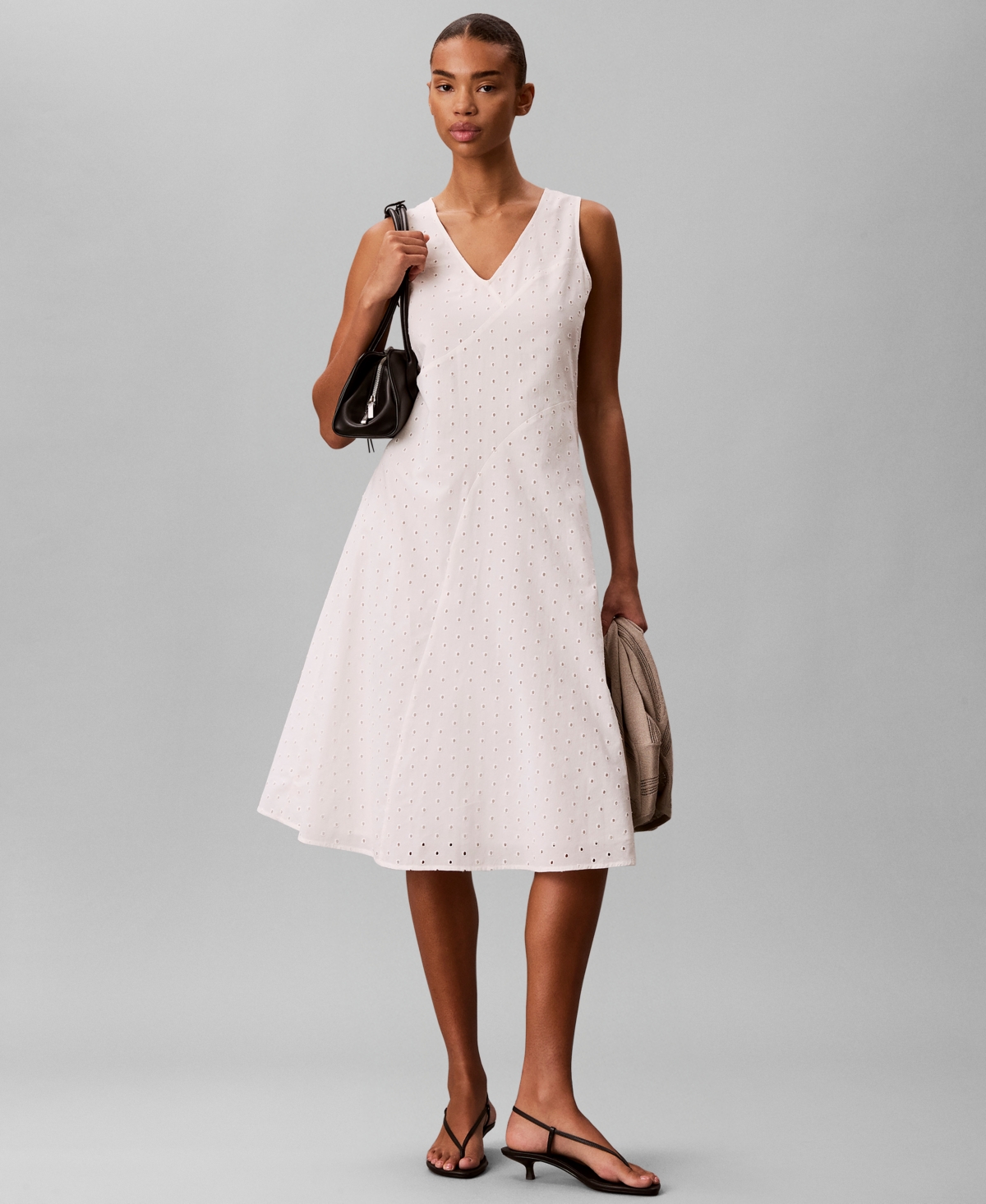 Calvin Klein Women’s Sleeveless V-Neck Midi Dress – Tofu Calvin Klein Women’s Sleeveless V-Neck Midi Dress – Tofu