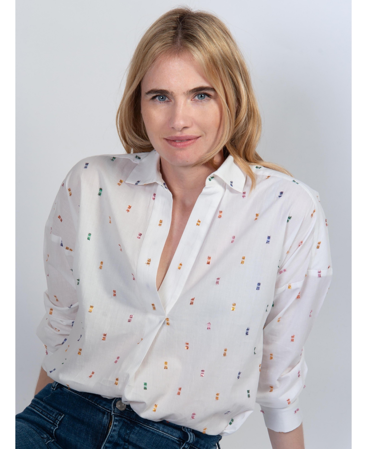 Cape Cove Women’s Spot Relaxed Blouse – Ivory