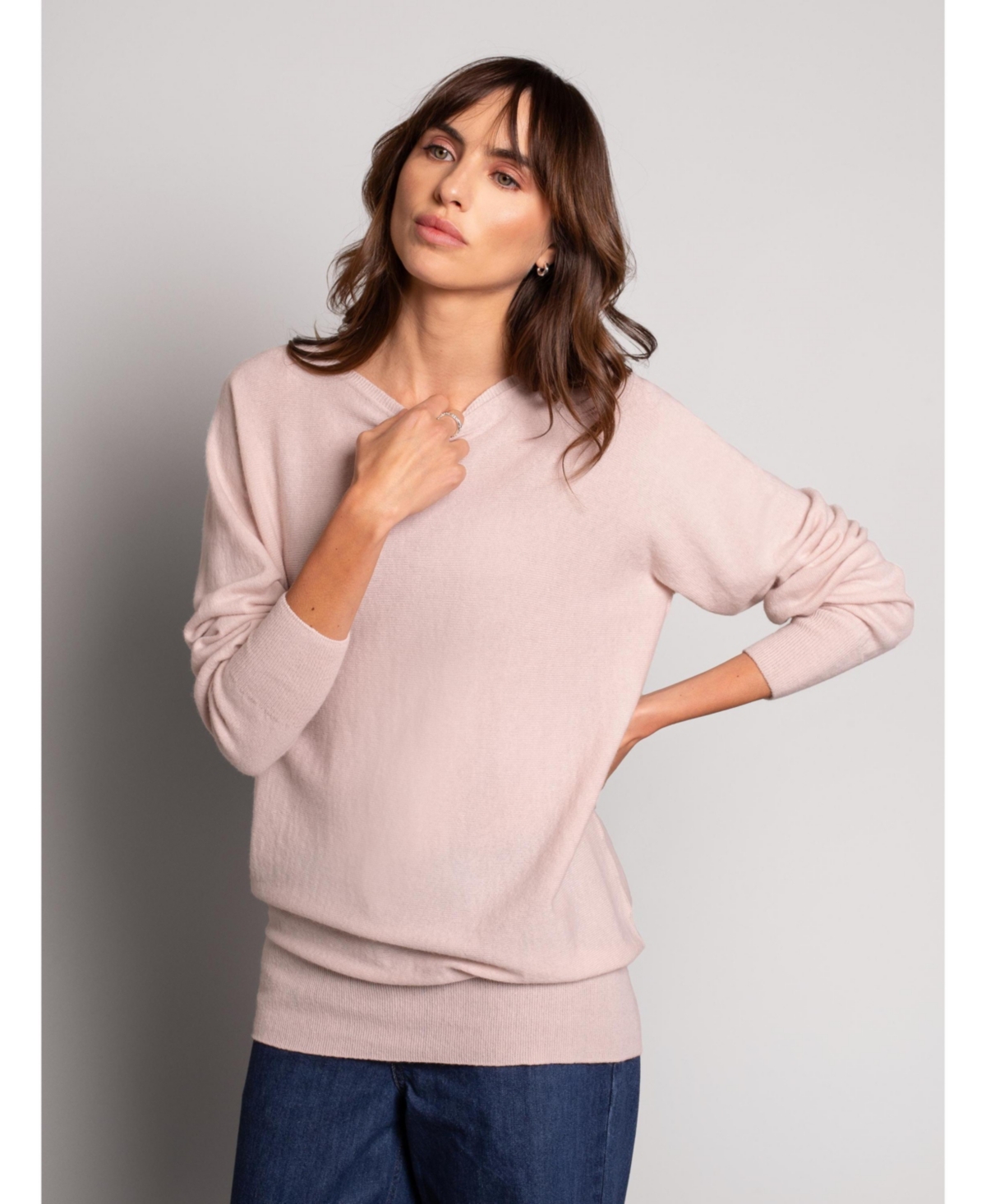 Celtic & Co. Women’s Geelong Slash Neck Sweater – Peony