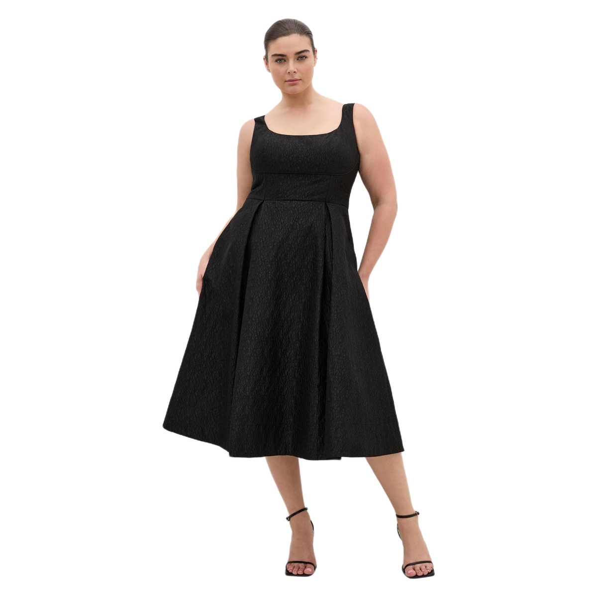 City Chic Women’s Estella Floral Midi Dress – Black City Chic Women’s Estella Floral Midi Dress – Black