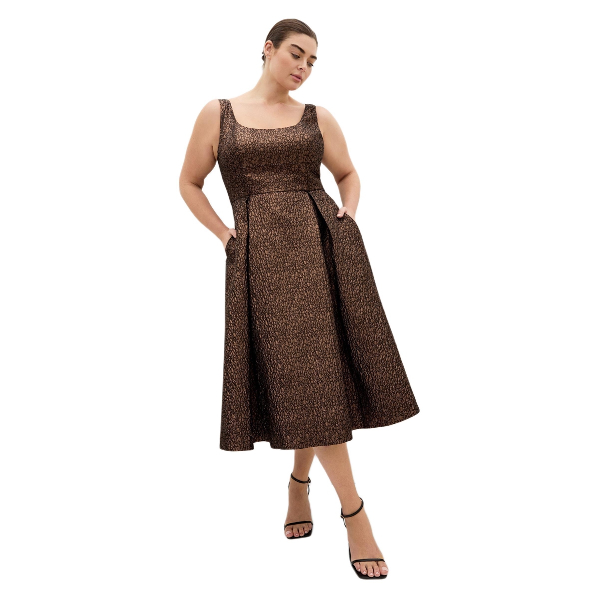 City Chic Women’s Rosella Jacquard Midi Dress – Metallic bronze City Chic Women’s Rosella Jacquard Midi Dress – Metallic bronze