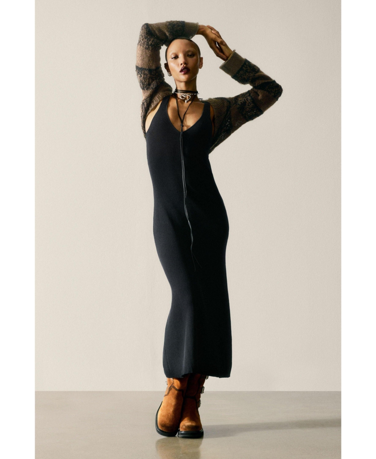 Desigual Women’s Long-sleeved knit dress – Black Desigual Women’s Long-sleeved knit dress – Black