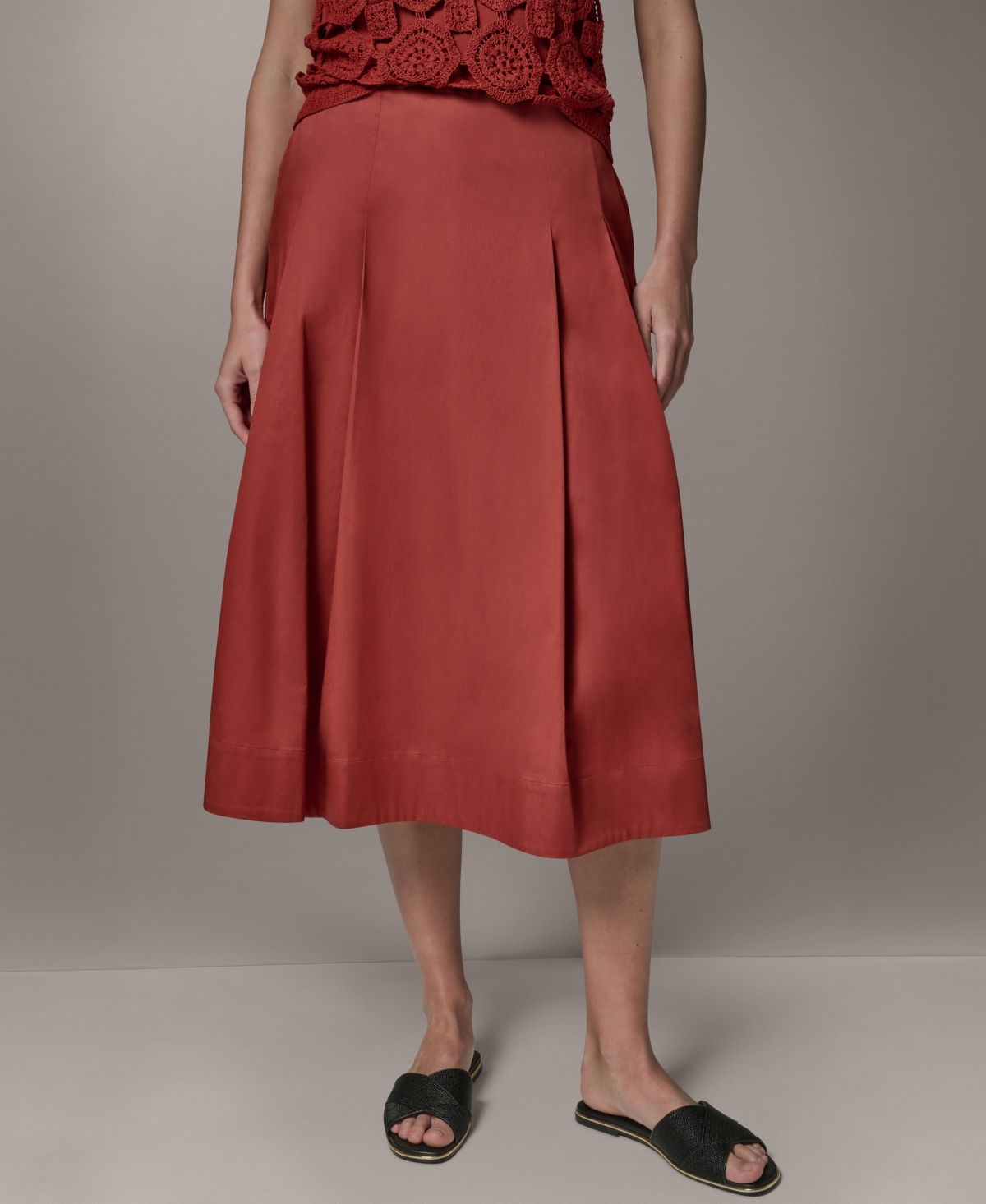 Donna Karan New York Women’s Back Zipper Pleated Midi Skirt – Sunbaked Donna Karan New York Women’s Back Zipper Pleated Midi Skirt – Sunbaked