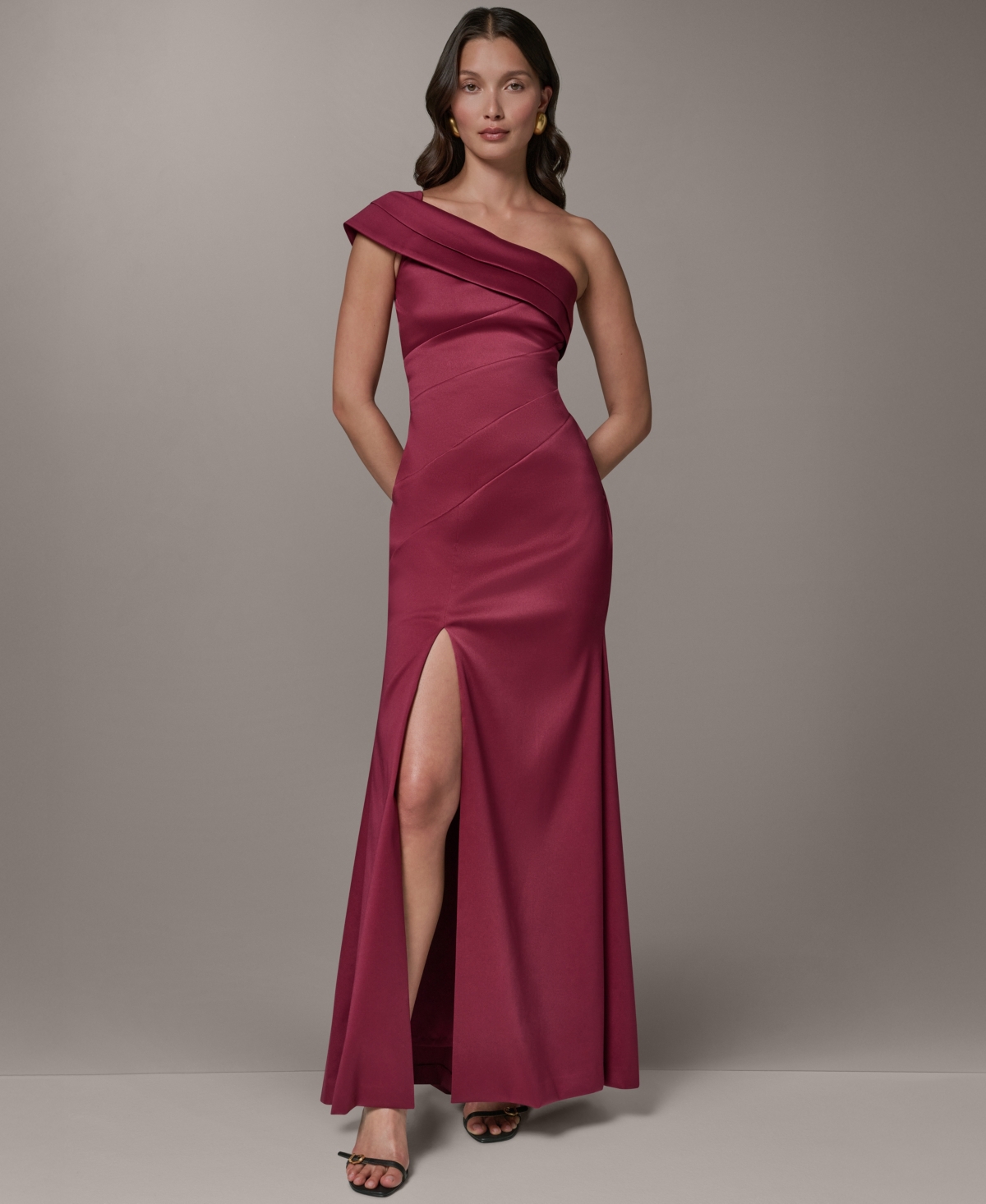 Donna Karan New York Women’s One-Shoulder Long Sheath Dress with Front-Slit – Sangria Donna Karan New York Women’s One-Shoulder Long Sheath Dress with Front-Slit – Sangria