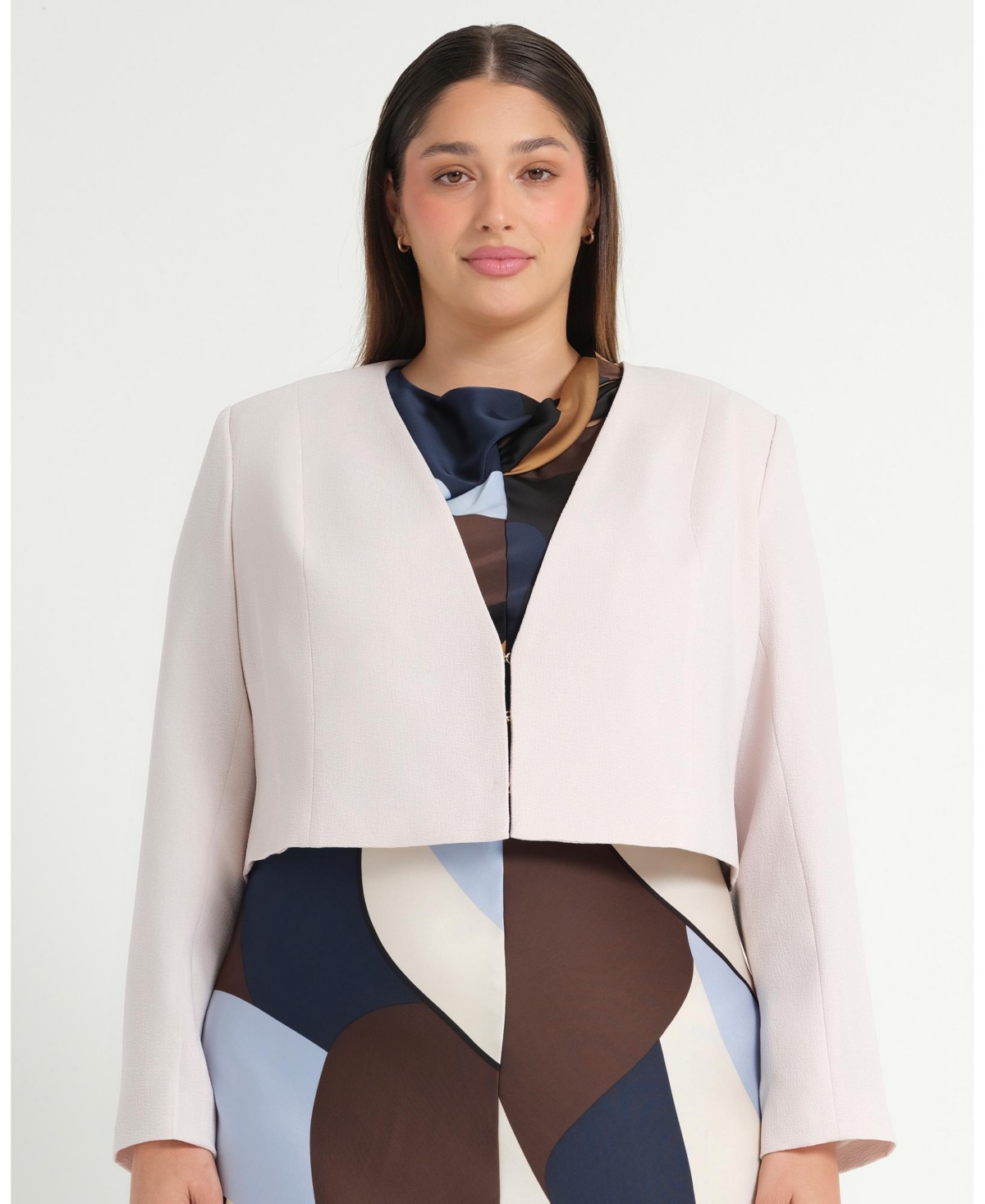 Estelle Women’s Billie Cropped V-Neck Bolero Jacket – Oyster Estelle Women’s Billie Cropped V-Neck Bolero Jacket – Oyster