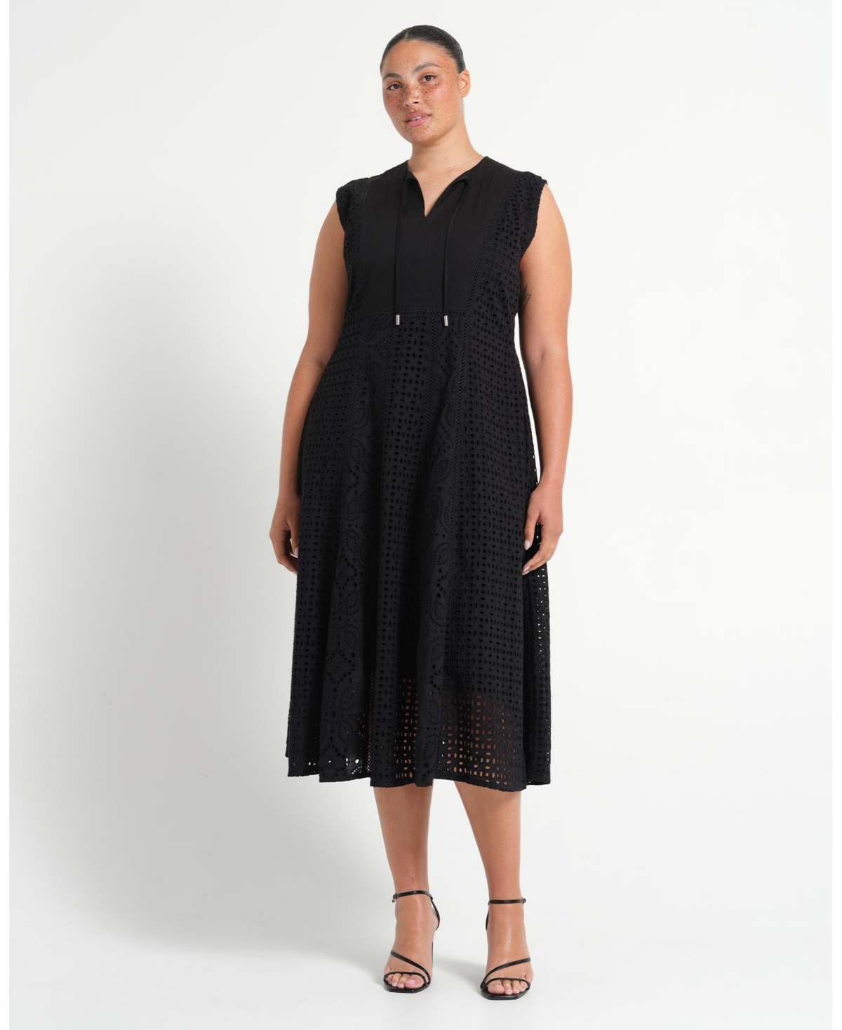 Estelle Women’s Blair Cotton Embroidered Dress – Black Estelle Women’s Blair Cotton Embroidered Dress – Black
