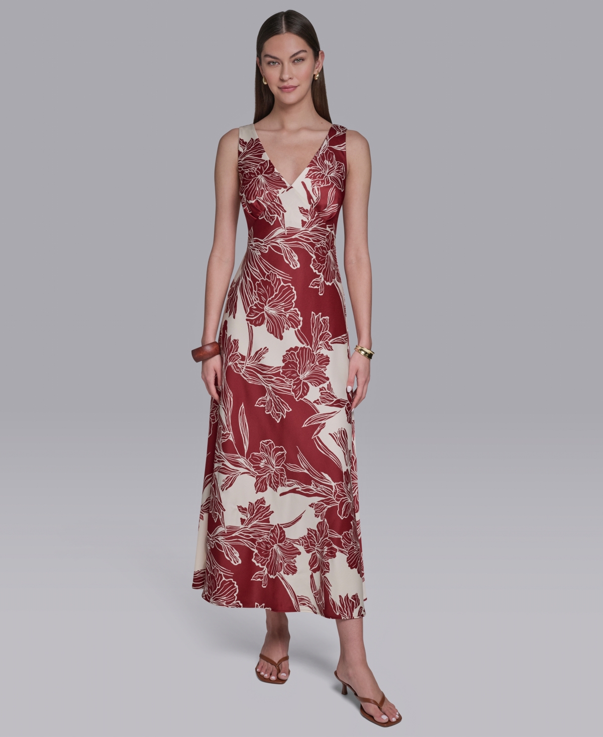 Halston Women’s Sleeveless Hibiscus Printed V-Neck Maxi Dress – Oxblood/Vanilla Halston Women’s Sleeveless Hibiscus Printed V-Neck Maxi Dress – Oxblood/Vanilla