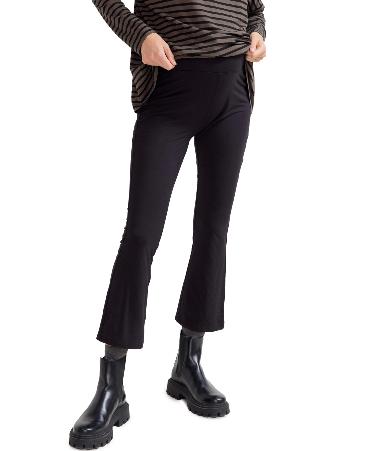 Hatch Collection Maternity The Ultimate Over the Bump Crop Flare Legging – Black Hatch Collection Maternity The Ultimate Over the Bump Crop Flare Legging – Black