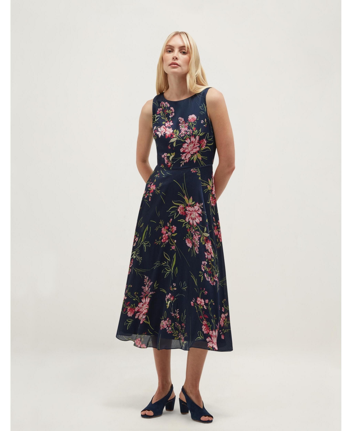 Hobbs Women’s Carly Floral A-Line Sleeveless Dress – Midnightmulti Hobbs Women’s Carly Floral A-Line Sleeveless Dress – Midnightmulti