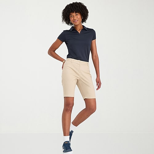 IZOD Womens Juniors Bermuda Short, 8, Beige