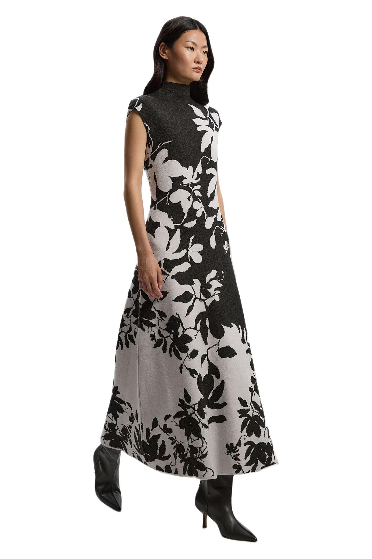 Karen Millen Women’s Jacquard Floral Knitted Maxi Dress – Dark grey