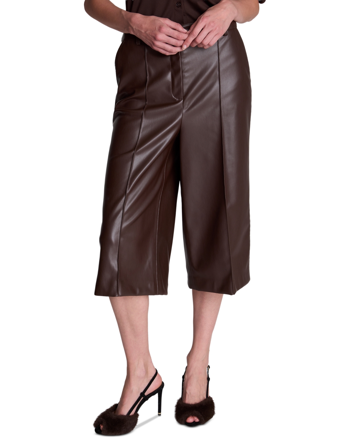 Kenneth Cole Women’s High-Waisted Faux-Leather Wide-Leg Shorts, 18″ Inseam – Medium Bark Kenneth Cole Women’s High-Waisted Faux-Leather Wide-Leg Shorts, 18″ Inseam – Medium Bark