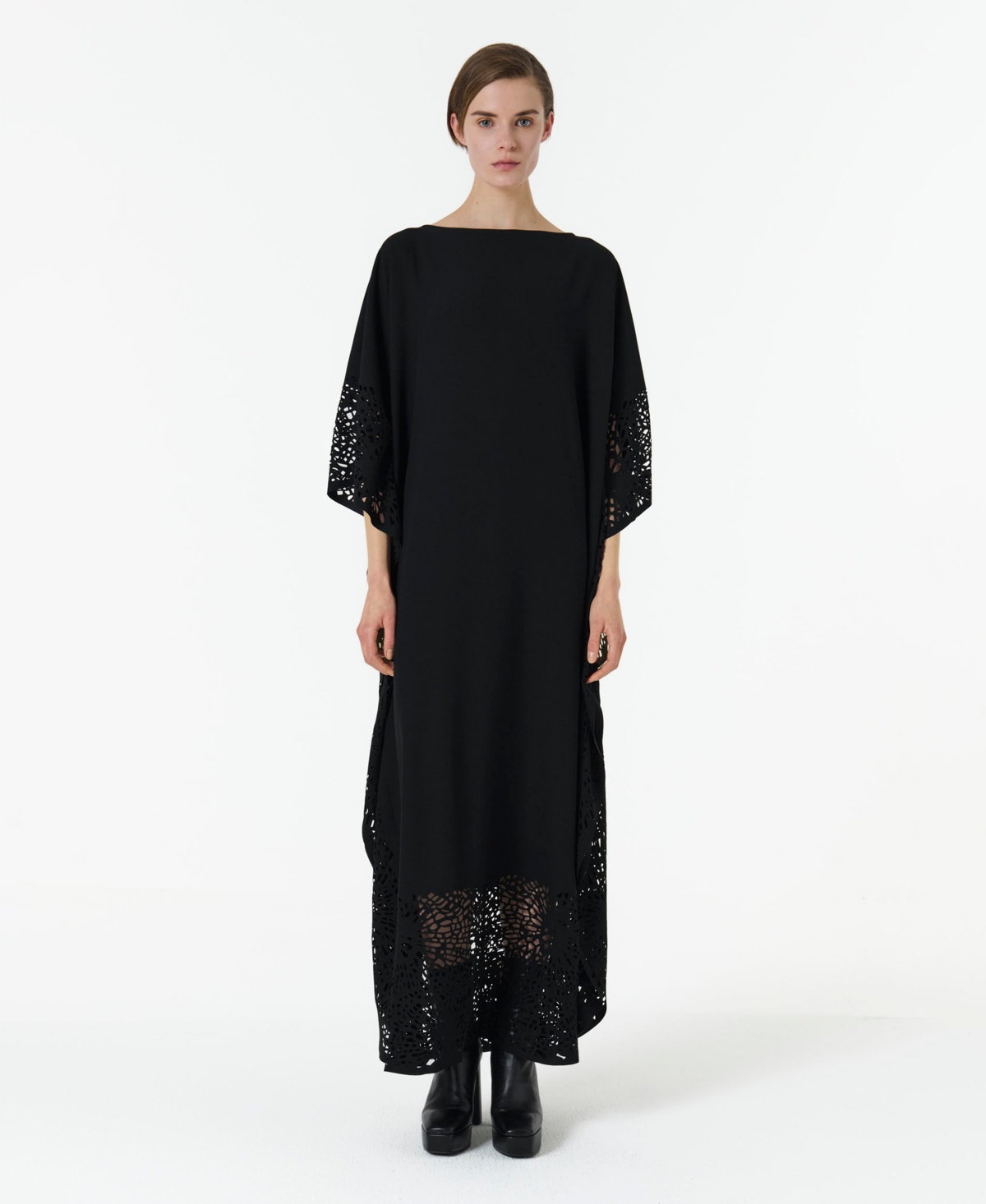 Leem Women’s Laser-Cut Kaftan – Black Leem Women’s Laser-Cut Kaftan – Black