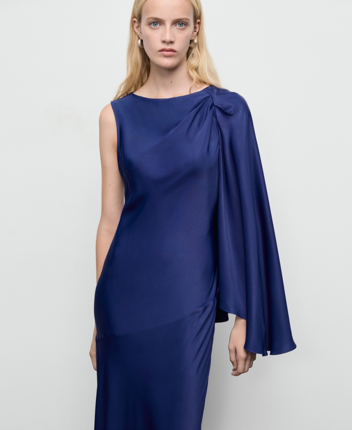 Mango Women’s Asymmetrical Satin Dress – Navy Mango Women’s Asymmetrical Satin Dress – Navy