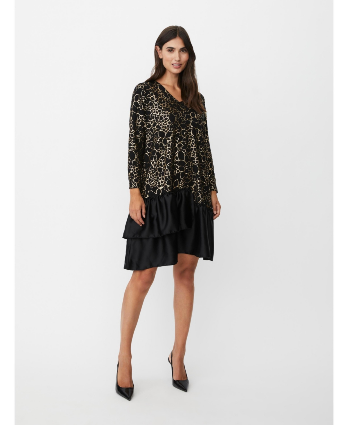 Masai Copenhagen Women’s MaNylindra Metallic Floral Print Dress – Gold Masai Copenhagen Women’s MaNylindra Metallic Floral Print Dress – Gold