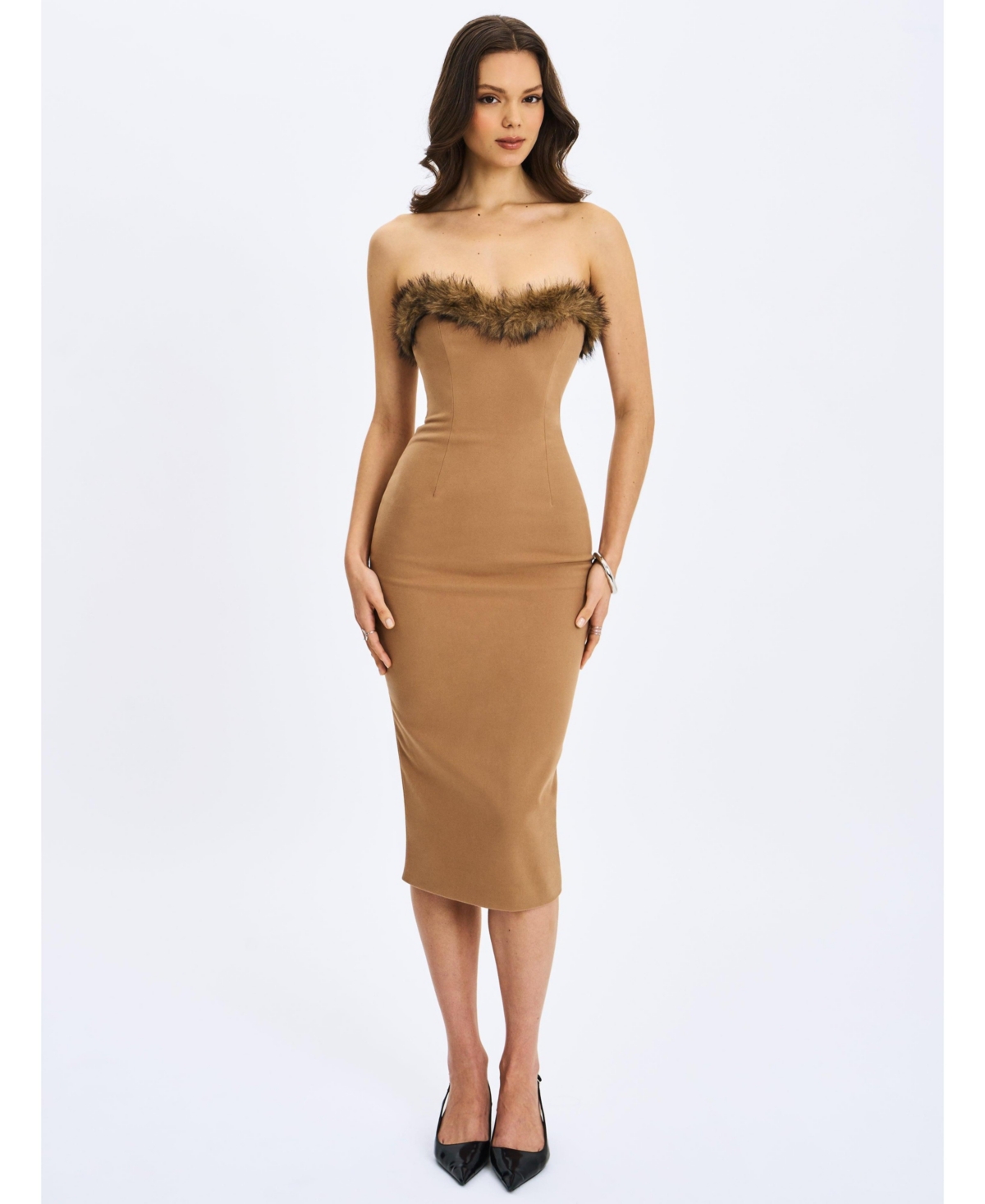 Miss Circle Women’s Rayanne Chestnut Strapless Fur-Trimmed Sweetheart Maxi Dress – Brown Miss Circle Women’s Rayanne Chestnut Strapless Fur-Trimmed Sweetheart Maxi Dress – Brown