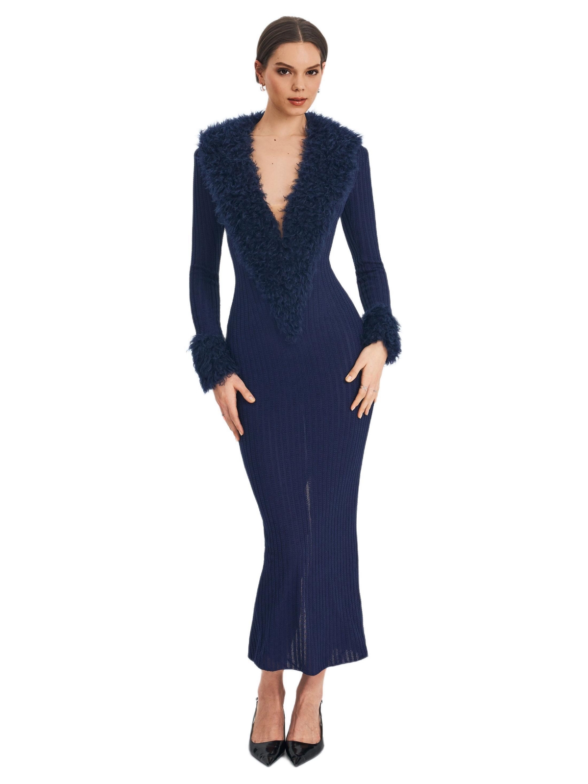 Miss Circle Women’s Romina Navy Plunging Fur Trimmed Crochet Maxi Dress – Navy