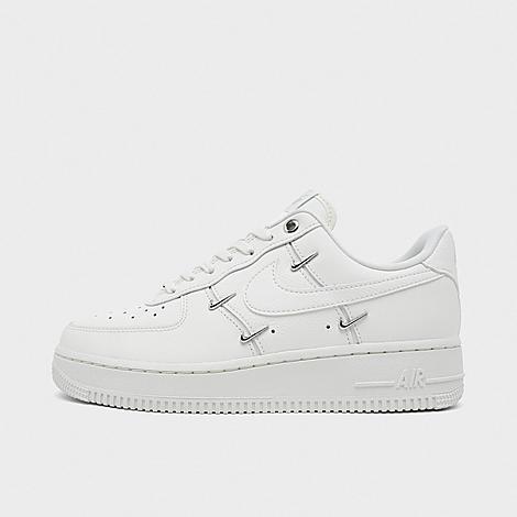Nike Women’s Air Force 1 ’07 LV8 Casual Shoes in Sail/Sail/Sail Size: 5.0 Nike Women’s Air Force 1 ’07 LV8 Casual Shoes in Sail/Sail/Sail Size: 5.0