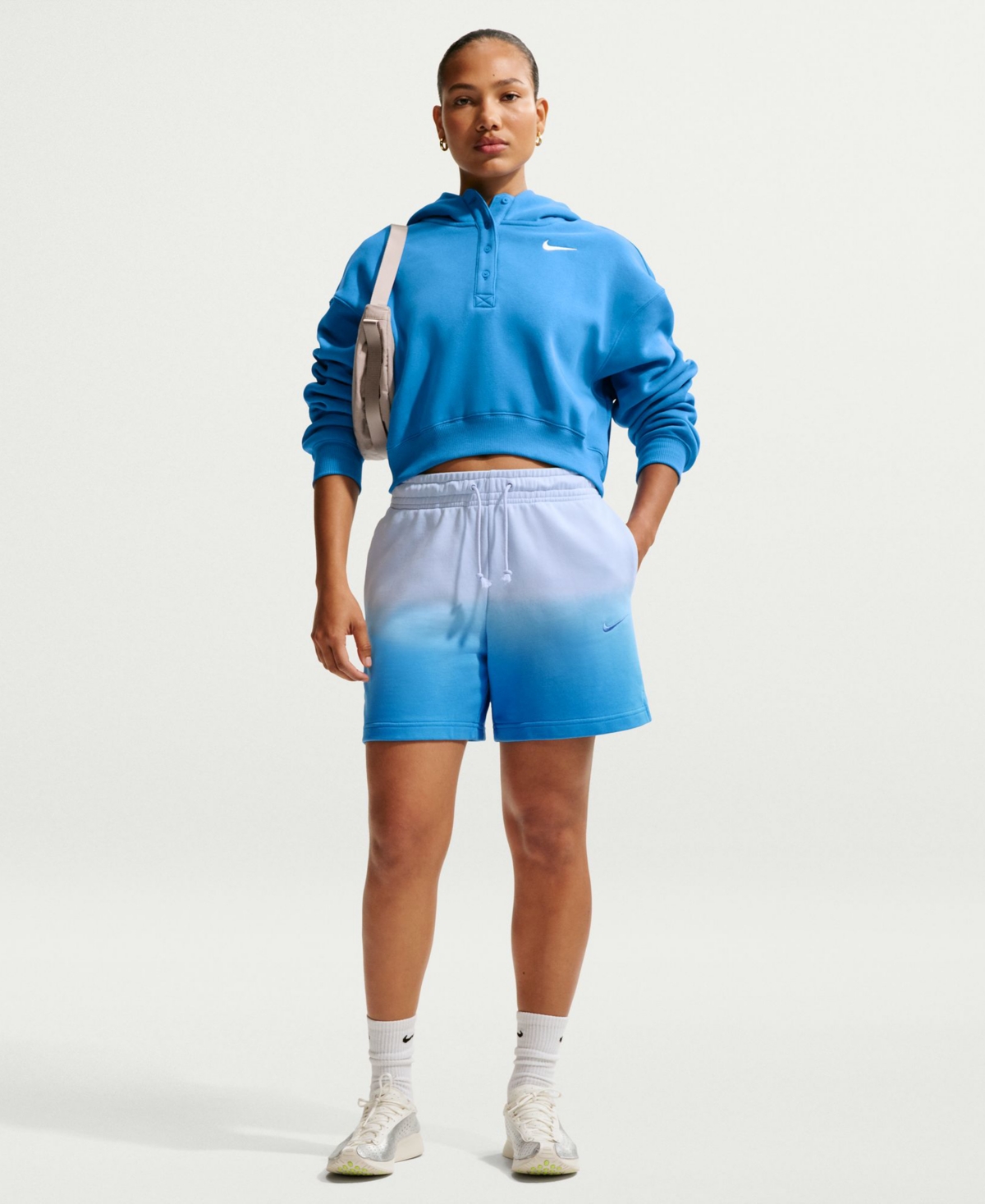 Nike Women’s Sportswear Phoenix Fleece Mid-Rise Shorts – Hydrogen Blue/light Photo Blue Nike Women’s Sportswear Phoenix Fleece Mid-Rise Shorts – Hydrogen Blue/light Photo Blue