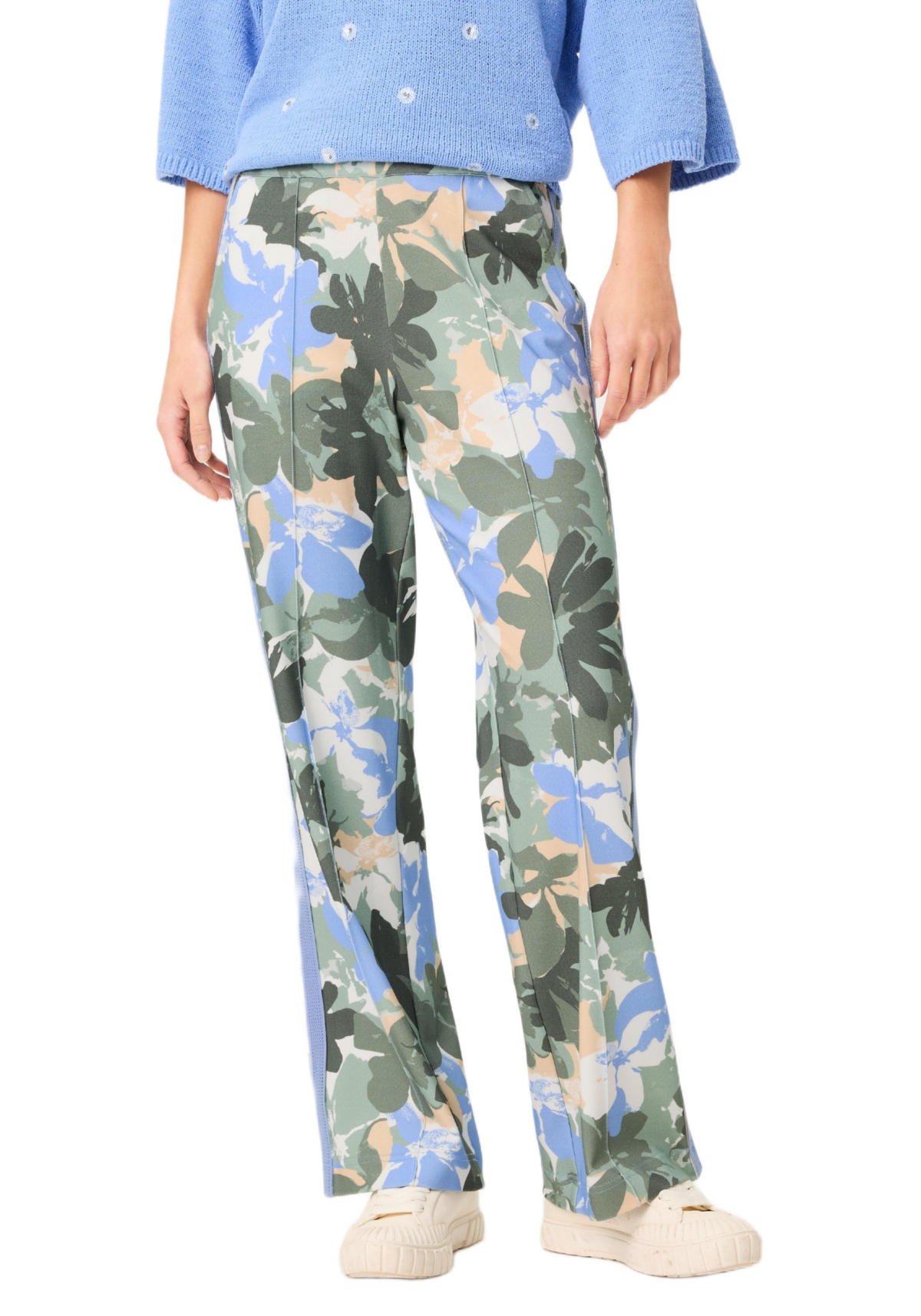 Olsen Women’s Botanic Camo Side Stripe Pant – Khaki Olsen Women’s Botanic Camo Side Stripe Pant – Khaki