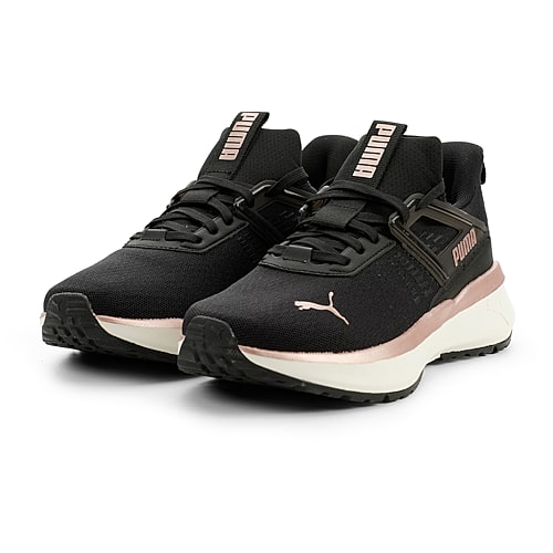 PUMA Outpace Womens Running Shoes, 6 Medium, Black