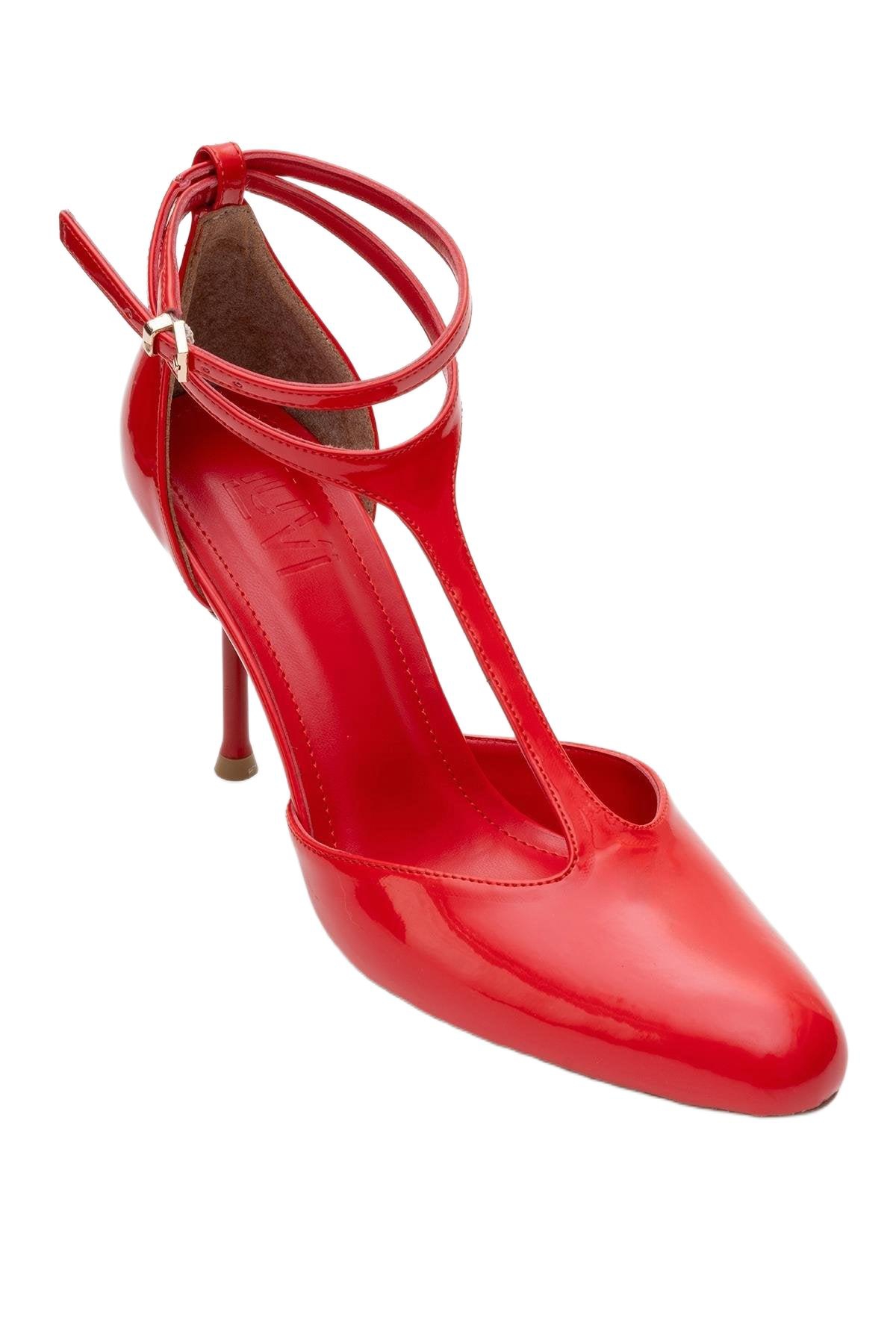 Prologue Shoes Jon T Strap Pump (Women) – Red patent