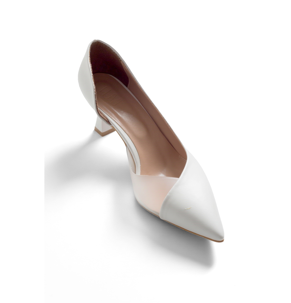 Prologue Shoes Women’s Vera Pointed Toe Pump – White faux leather