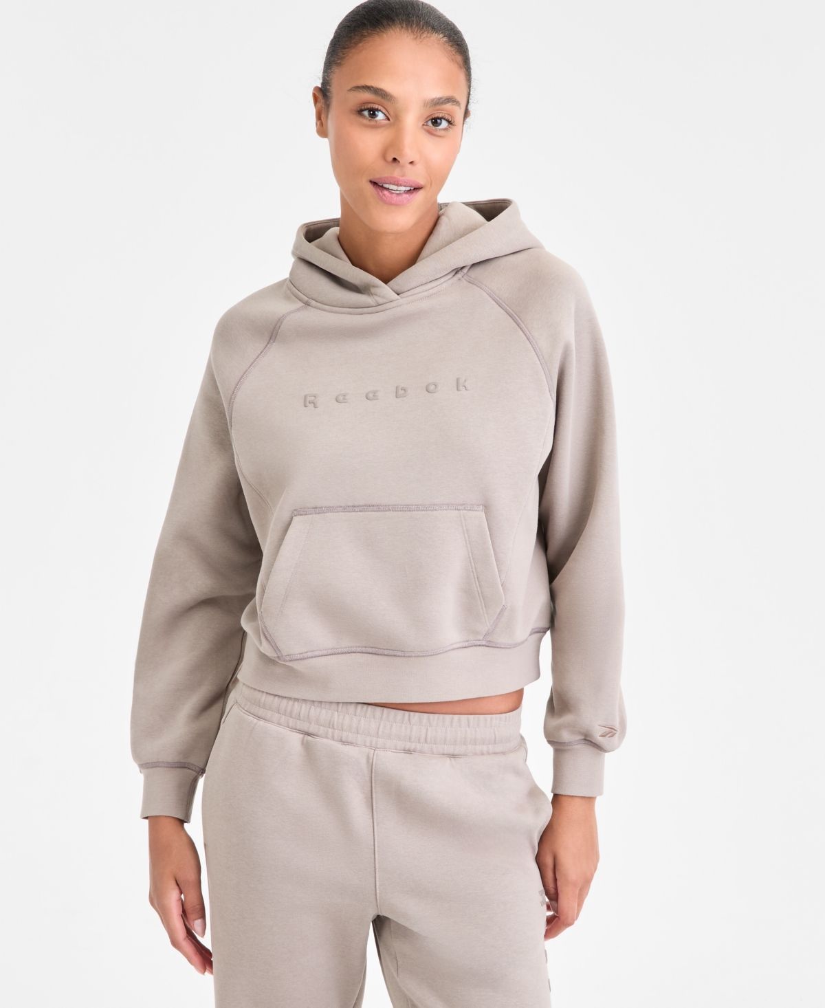 Reebok Women’s Kangaroo Pocket Hoodie – Gritty Grey Reebok Women’s Kangaroo Pocket Hoodie – Gritty Grey