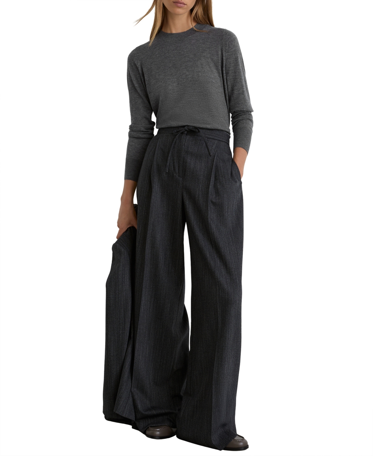 Reiss Women’s Merino Wool Fine-Ribbed Crewneck Sweater – Charcoal Gray