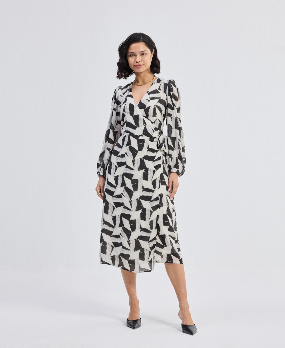 Reistor Women’s Midi Wrap Dress in Abstract Mosaic – White Reistor Women’s Midi Wrap Dress in Abstract Mosaic – White