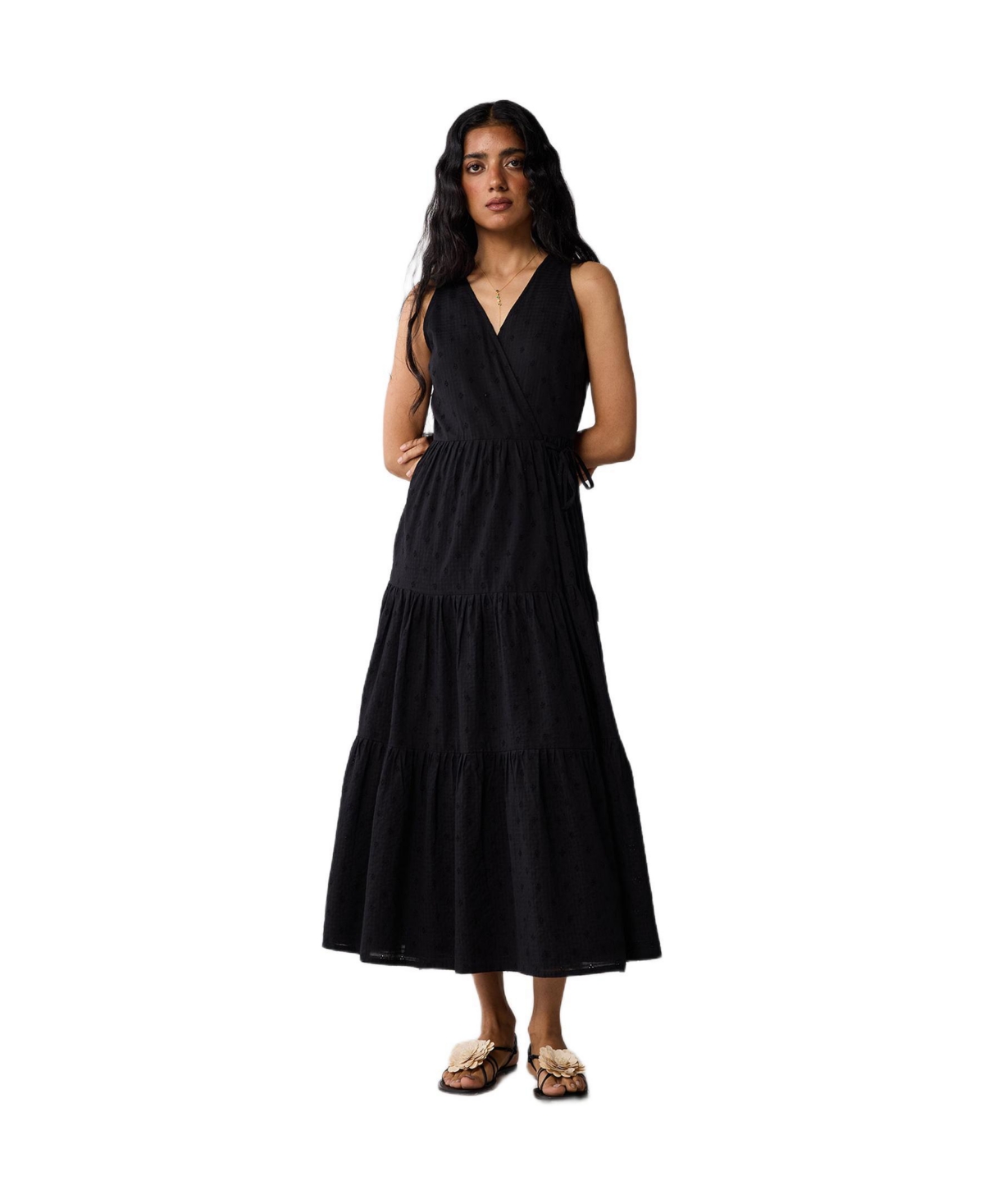 Reistor Women’s Sleeveless Embroidered Wrap Dress with Tiers – Black Reistor Women’s Sleeveless Embroidered Wrap Dress with Tiers – Black