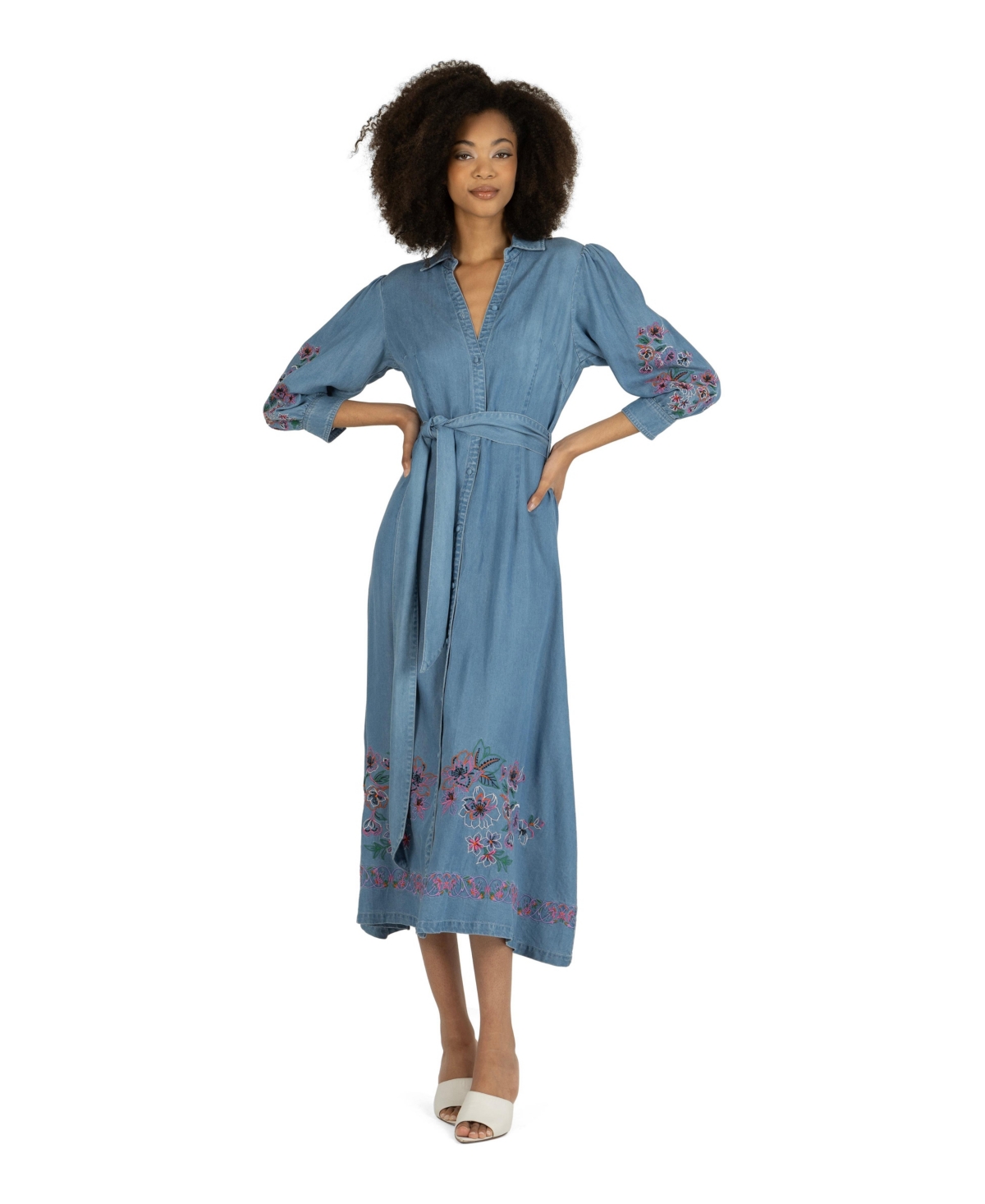 Super Natural by Secret Mission Women’s Lynn Dress with Flower Embroidery – Light blue wash denim Super Natural by Secret Mission Women’s Lynn Dress with Flower Embroidery – Light blue wash denim