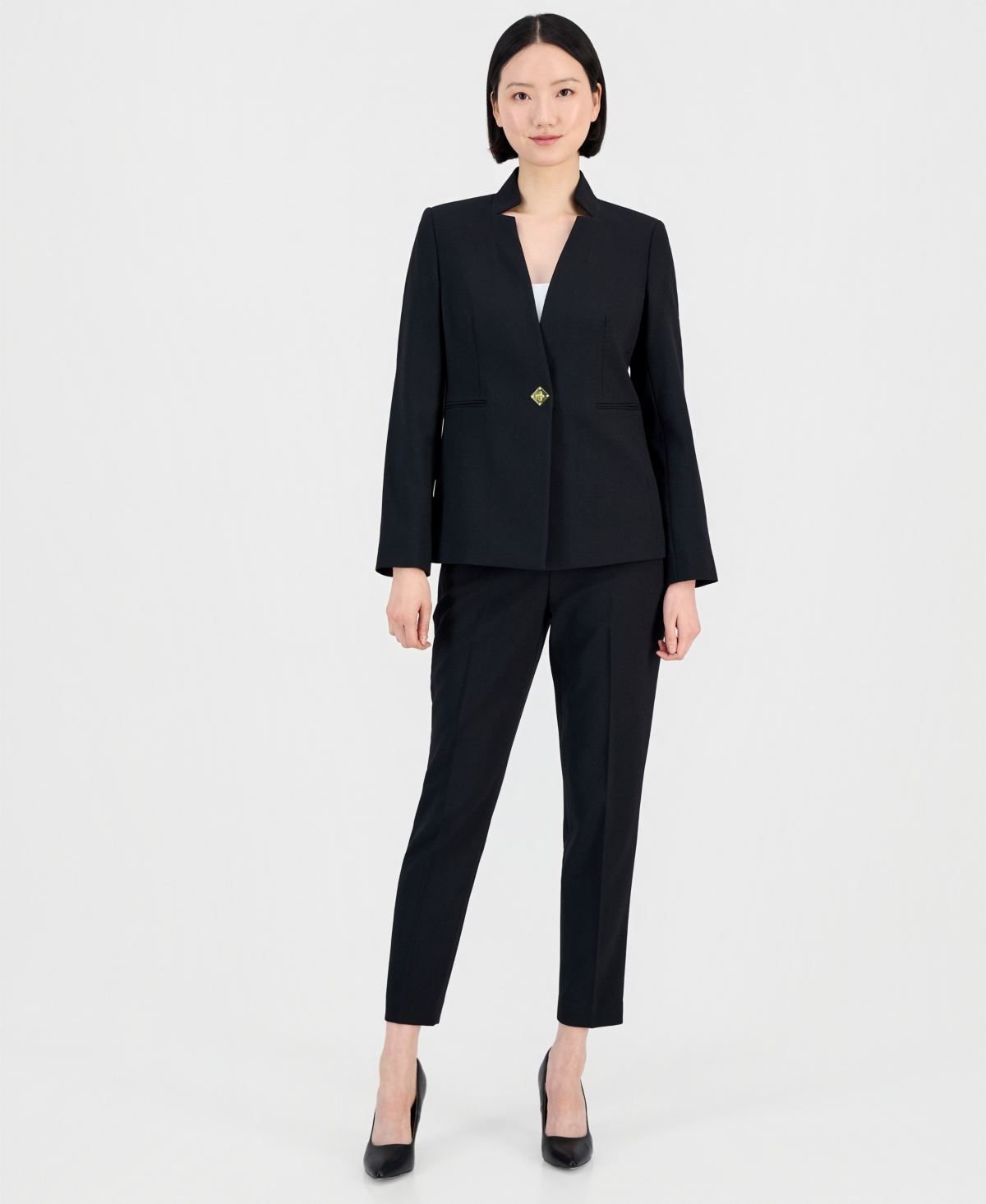 Tahari Asl Women’s Notched One-Button Pantsuit – Black