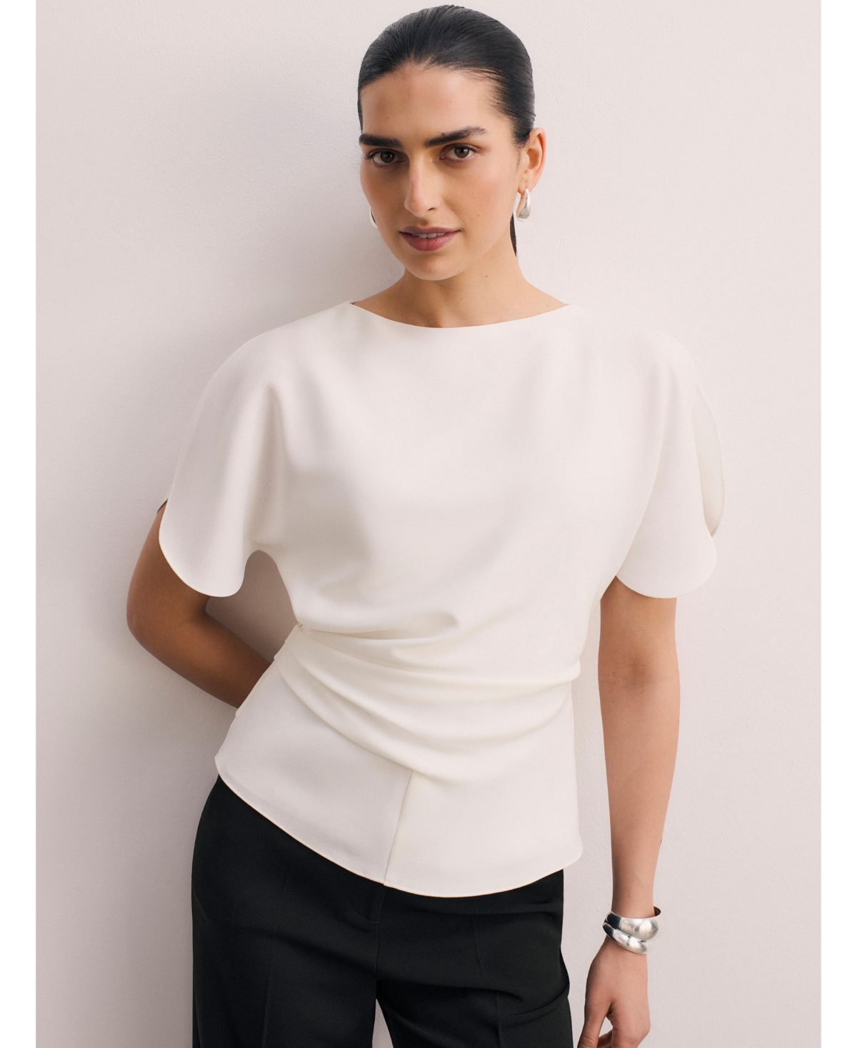 The Fold Women’s Salerno Clever Crepe Top – Ivory The Fold Women’s Salerno Clever Crepe Top – Ivory