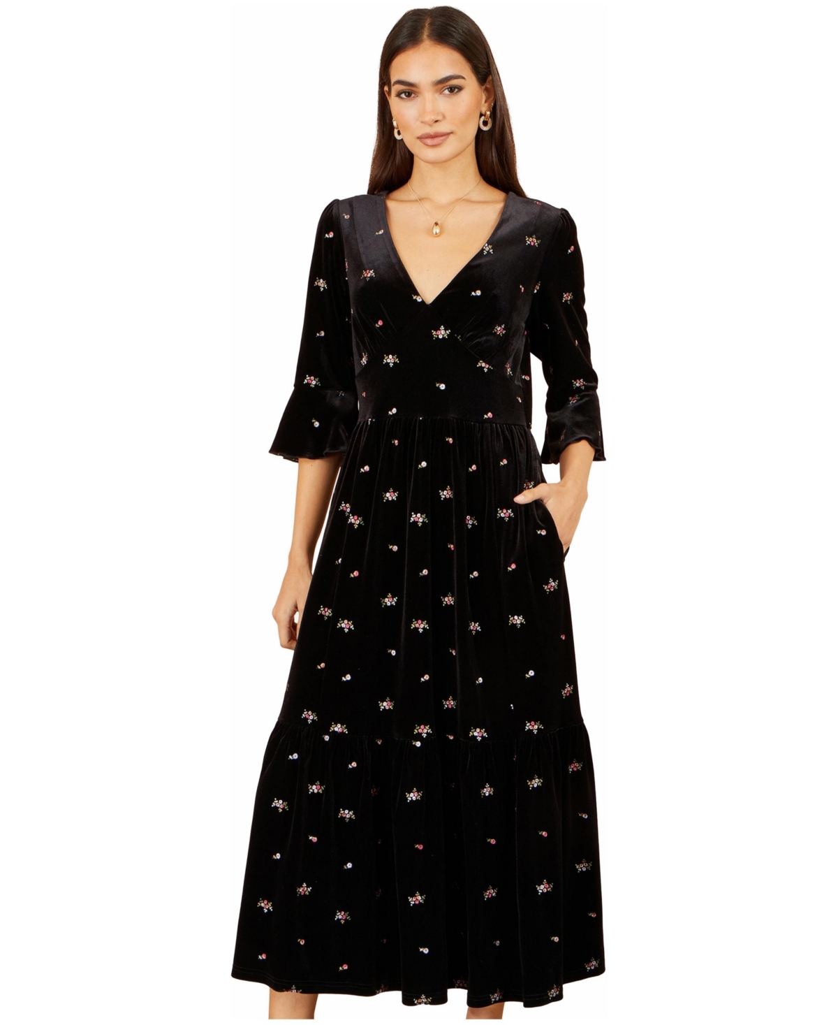 Yumi Women’s Velvet Embroidered V-Neck Midi Dress – Black Yumi Women’s Velvet Embroidered V-Neck Midi Dress – Black