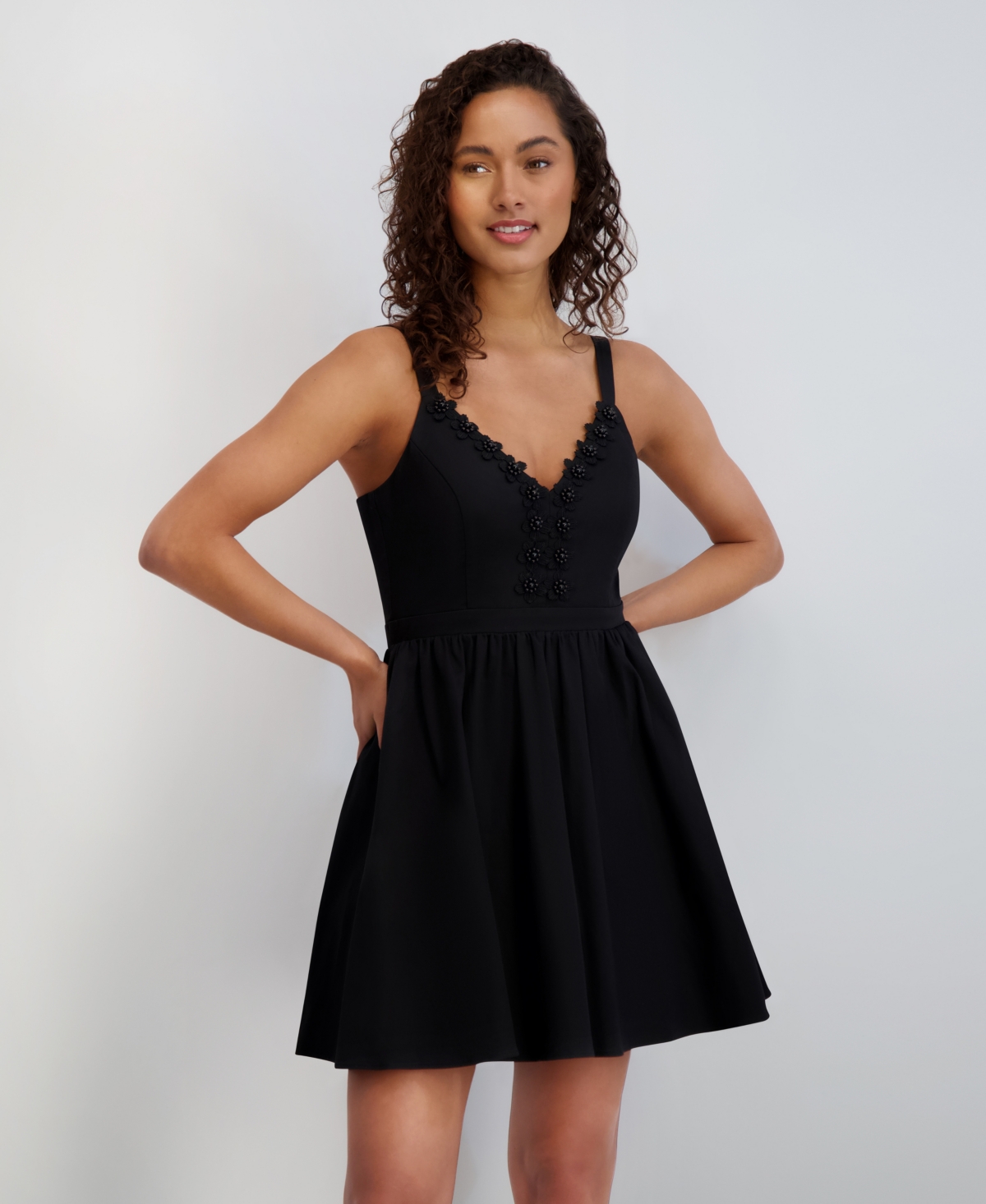 kensie Women’s V-Neck Mini Dress – Black kensie Women’s V-Neck Mini Dress – Black
