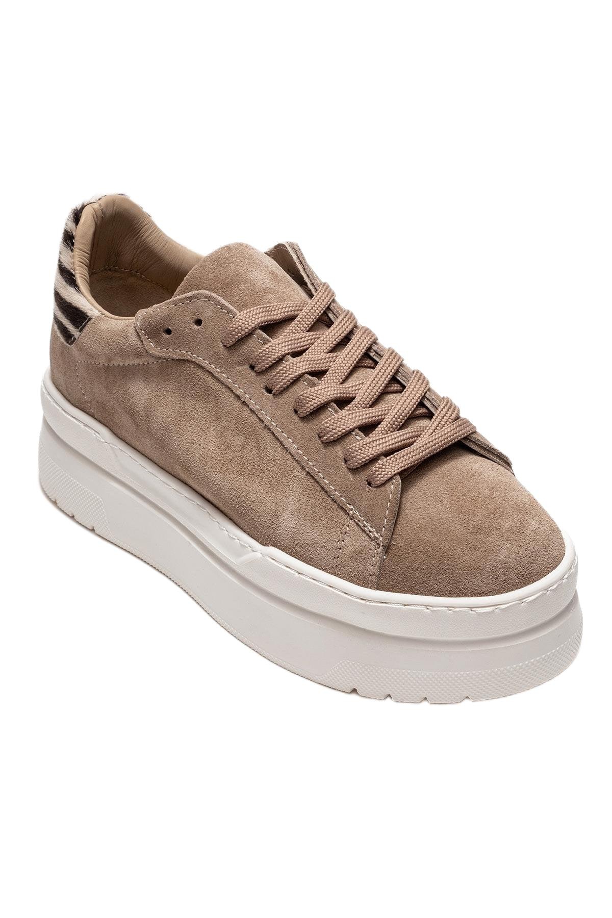 Forever & Always Shoes Women’s Anabel Leather Platform Sneakers – Dark beige suede leather