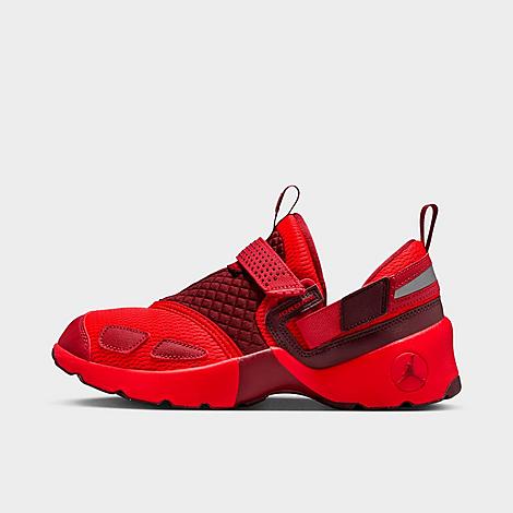 Jordan Women’s Trunner LX Casual Shoes in Chile Red/Reflective Silver/Sierra Red Size: 5.0 Jordan Women’s Trunner LX Casual Shoes in Chile Red/Reflective Silver/Sierra Red Size: 5.0