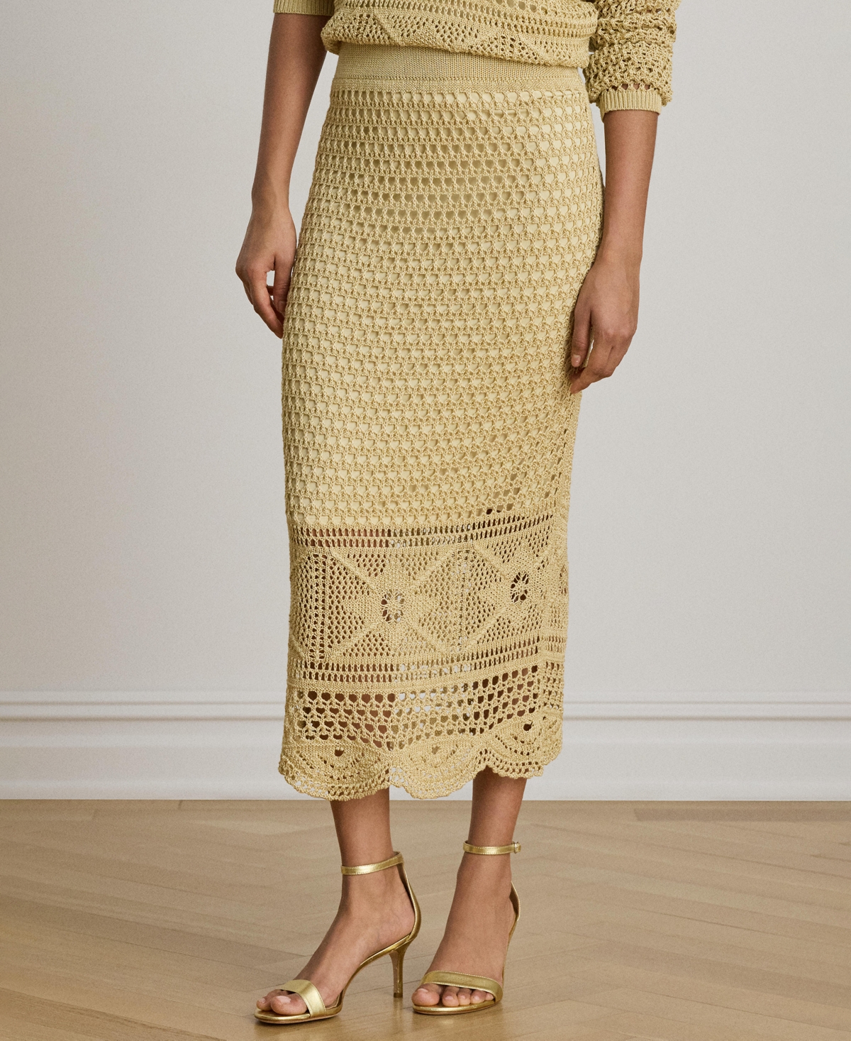 Lauren Ralph Lauren Women’s Scallop Hem A-Line Midi Pencil Skirt – Canyon Sand Lauren Ralph Lauren Women’s Scallop Hem A-Line Midi Pencil Skirt – Canyon Sand