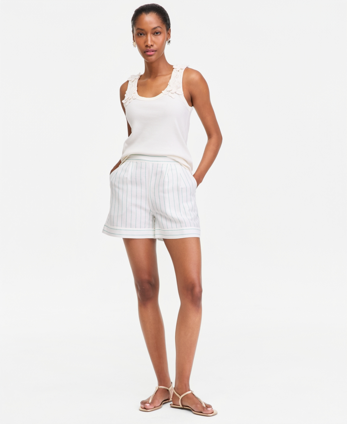 On 34th Women’s Linen-Blend Tailored Pull-On Shorts, Macy’s Exclusive – White Green Combo