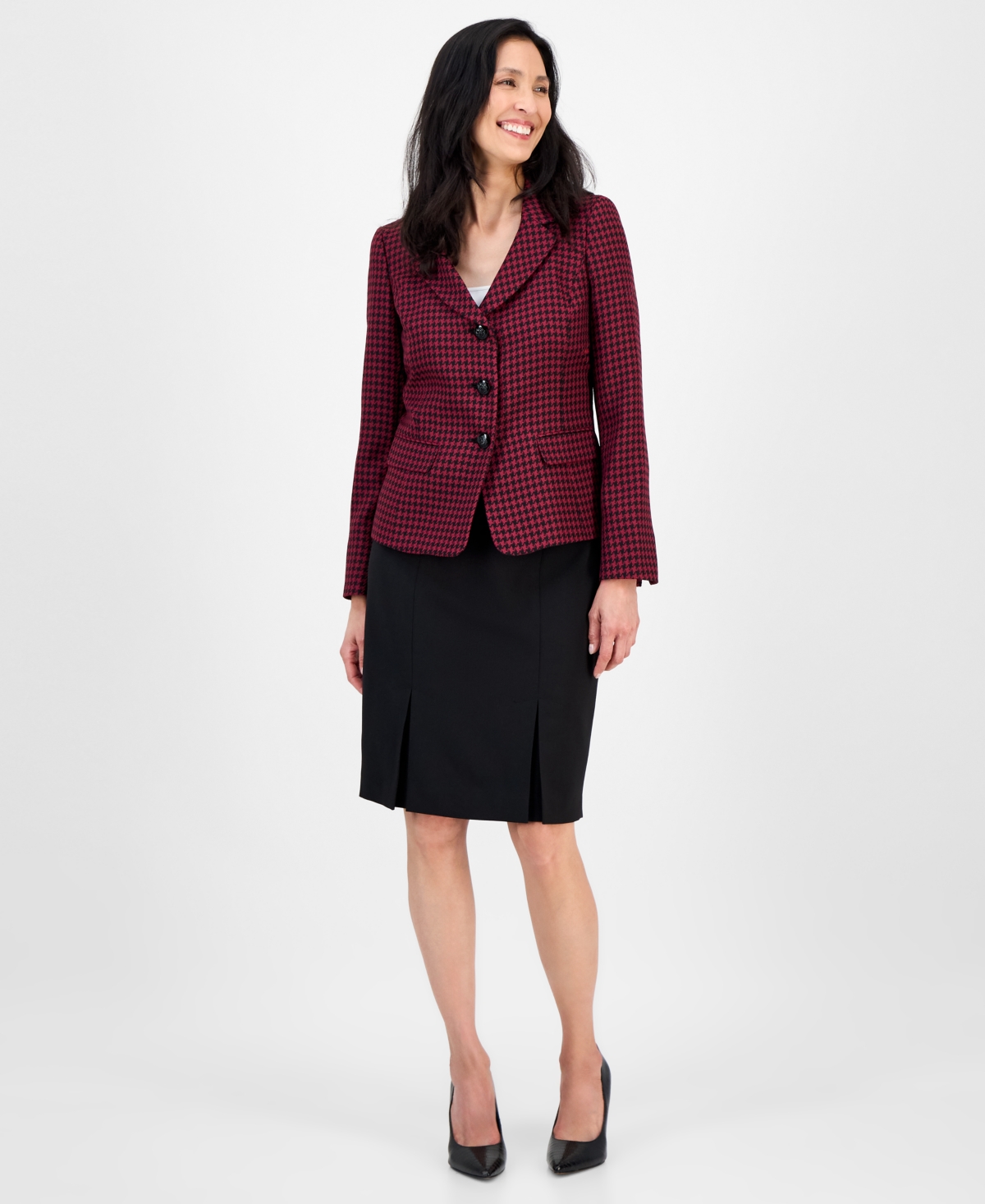 Le Suit Women’s Houndstooth Jacket & Pleated Pencil Skirt Suit Set, Regular & Petite – Bordeaux/black Le Suit Women’s Houndstooth Jacket & Pleated Pencil Skirt Suit Set, Regular & Petite – Bordeaux/black