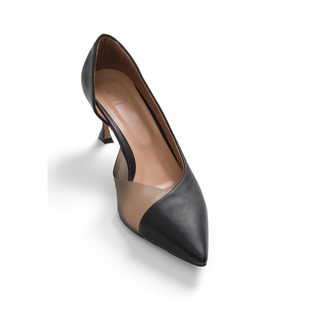 Prologue Shoes Women’s Vera Pointed Toe Pump – Black faux leather