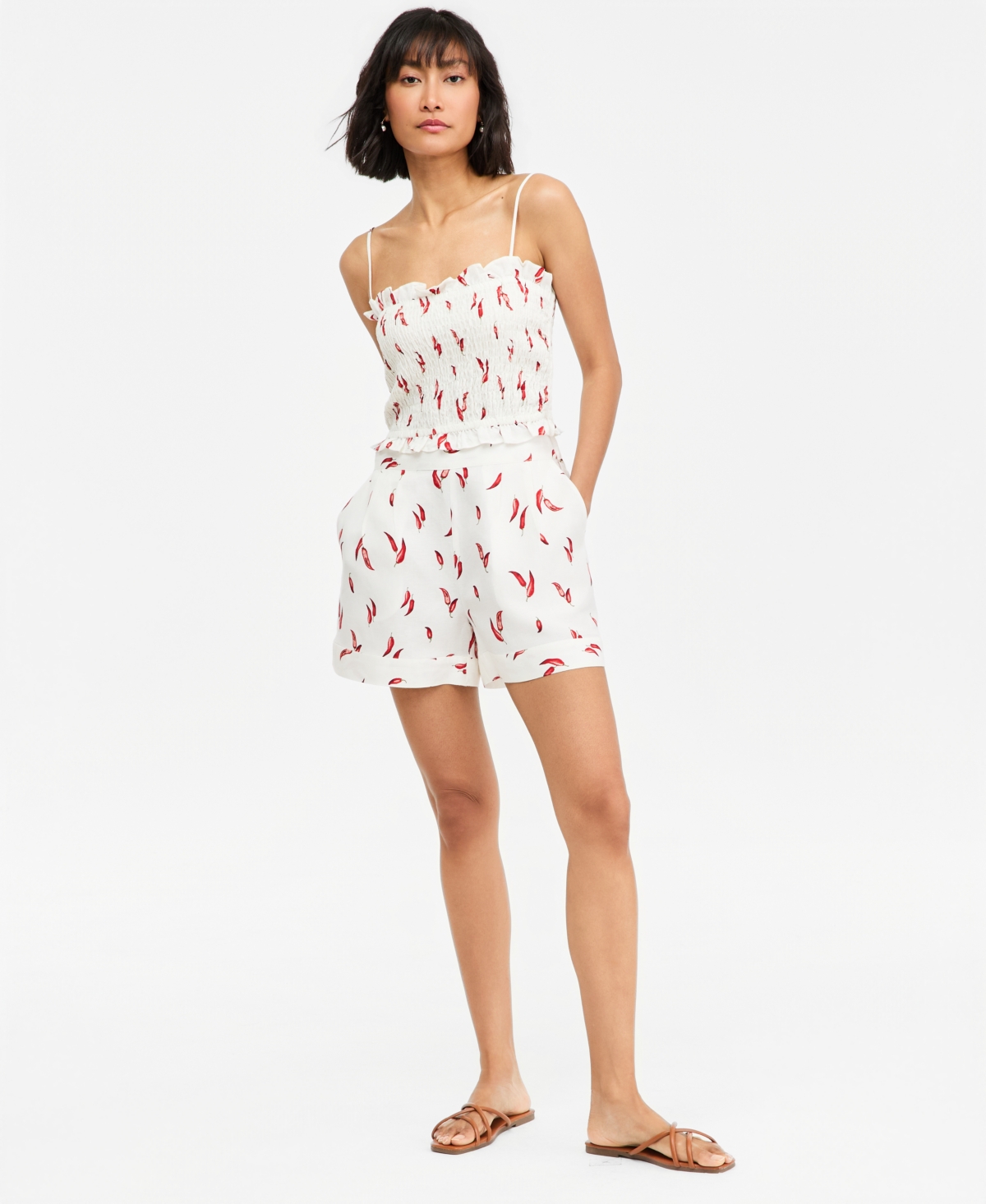 On 34th Women’s Linen-Blend Tailored Pull-On Shorts, Macy’s Exclusive – Chili Pepper Combo