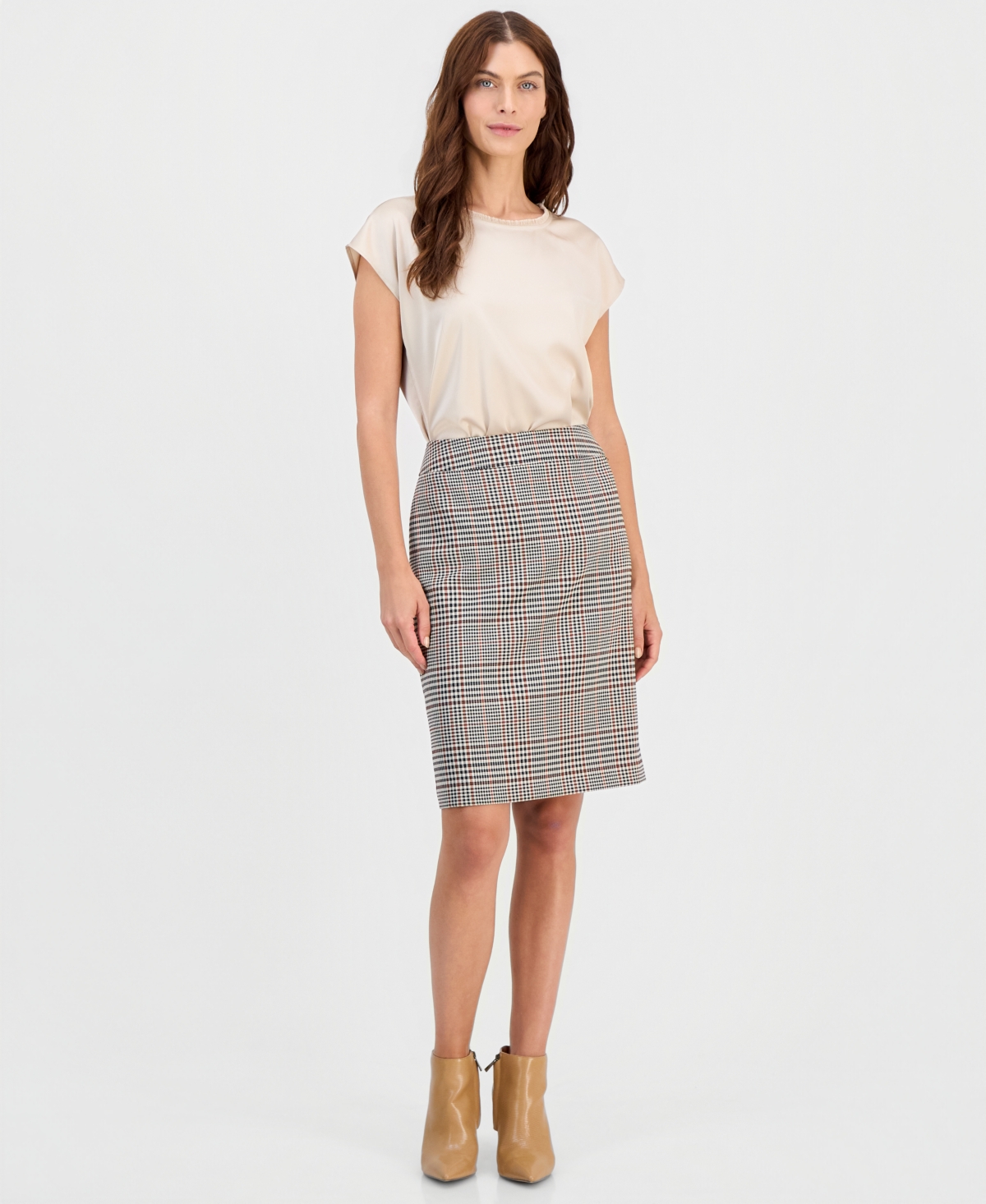 Tahari Asl Petite Plaid Pencil Knee-Length Skirt – Toffee Black Tahari Asl Petite Plaid Pencil Knee-Length Skirt – Toffee Black