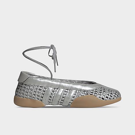adidas Women’s Originals Taekwondo Mei Woven Metallic Leather Ballet Casual Shoes in Silver Metallic/Silver Metallic/Gum Size: 5.0 adidas Women’s Originals Taekwondo Mei Woven Metallic Leather Ballet Casual Shoes in Silver Metallic/Silver Metallic/Gum Size: 5.0